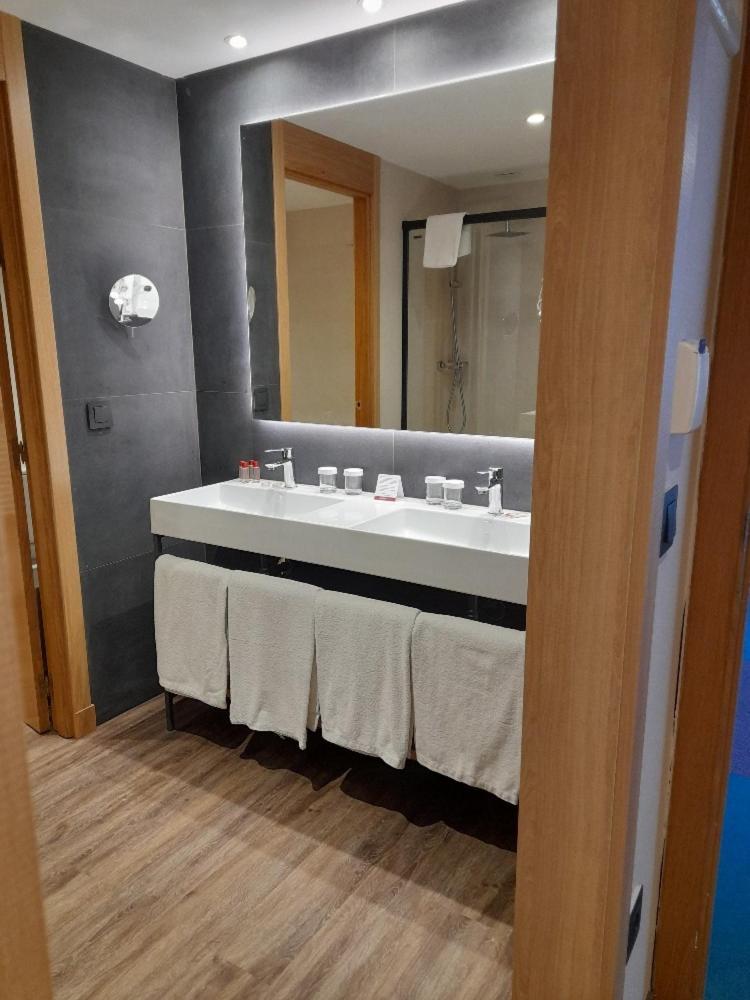 Sommos Hotel Benasque Spa Ngoại thất bức ảnh